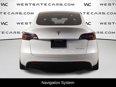 Used 2023 Tesla Model Y Long Range AWD/4WD image 4