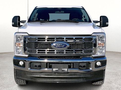 Used 2024 Ford F250 XLT w/ FX4 Off-Road Package image 5