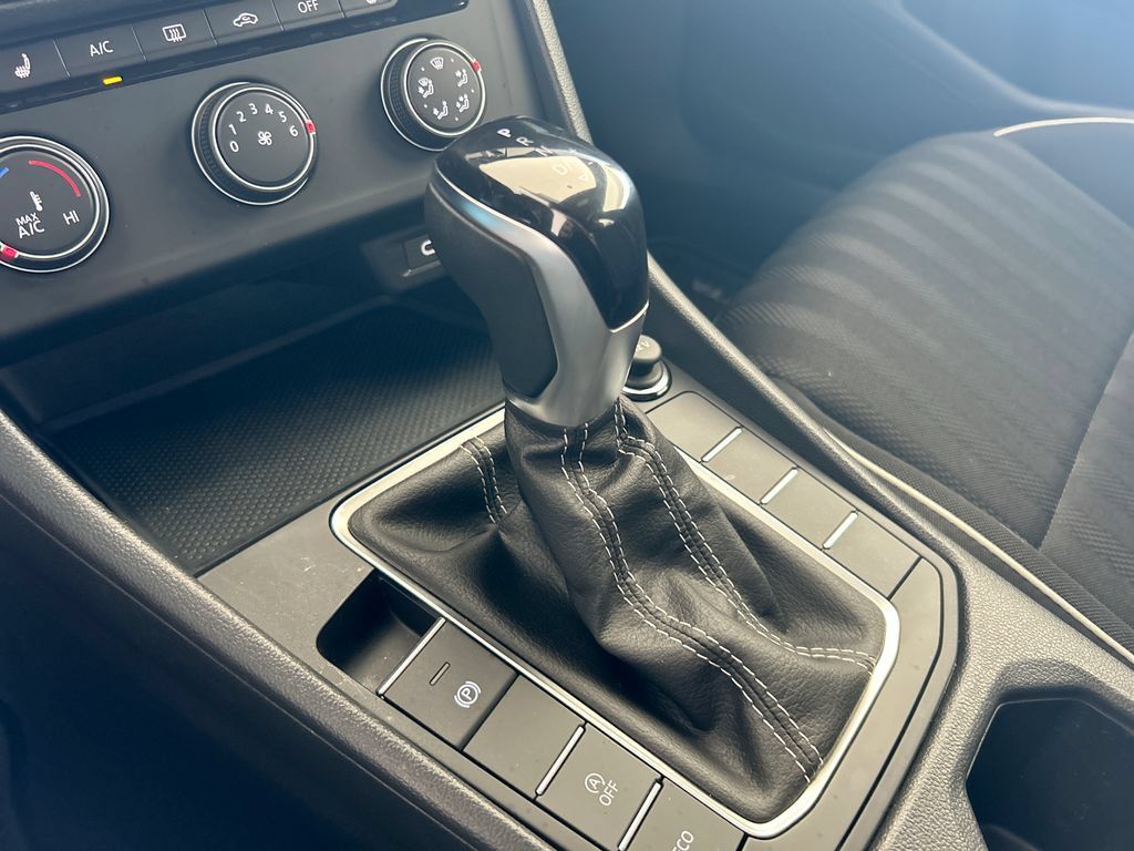 Certified 2024 Volkswagen Jetta Sport FWD image 24