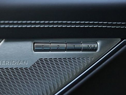 New 2024 Jaguar XF R-Dynamic SE image 23