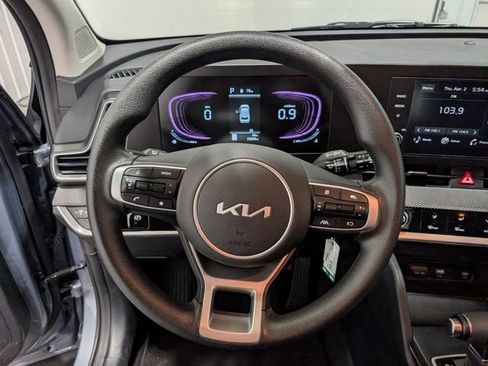 Used 2025 Kia Sportage LX image 15