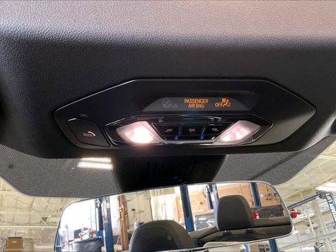 Used 2023 BMW 440i xDrive Convertible w/ Premium Package image 36