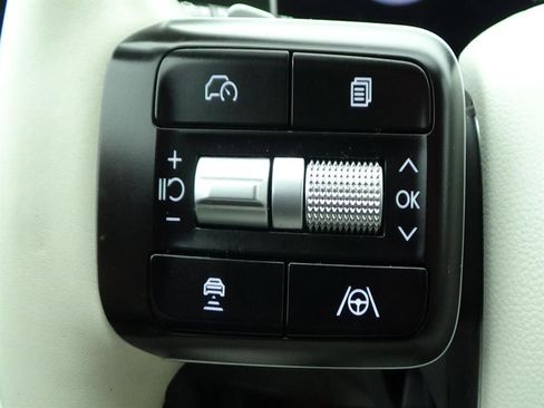 Used 2025 Hyundai Santa Fe SEL image 24