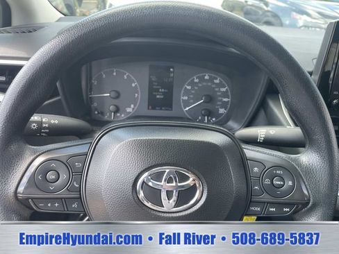 Used 2025 Toyota Corolla LE FWD image 26