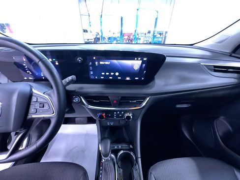 Used 2025 Buick Encore GX Preferred FWD image 23