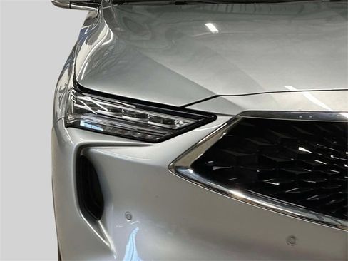 Used 2023 Acura MDX SH-AWD w/ Technology Package image 9