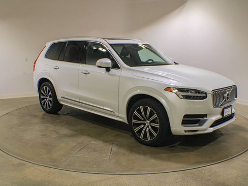 Used 2021 Volvo XC90 T6 Inscription w/ Climate Package AWD/4WD image 8