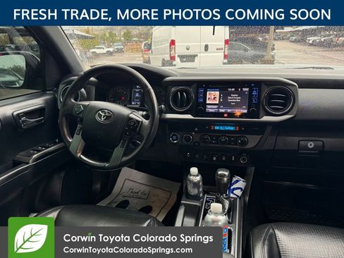 Used 2019 Toyota Tacoma TRD Off-Road AWD/4WD image 10