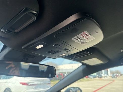 Used 2025 Toyota Camry SE image 14