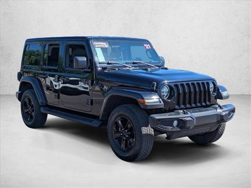 Used 2021 Jeep Wrangler Unlimited Sahara image 3