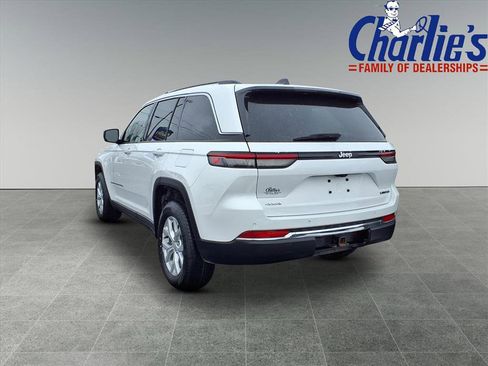 Used 2023 Jeep Grand Cherokee Limited w/ Trailer Tow Prep Group (B) image 5