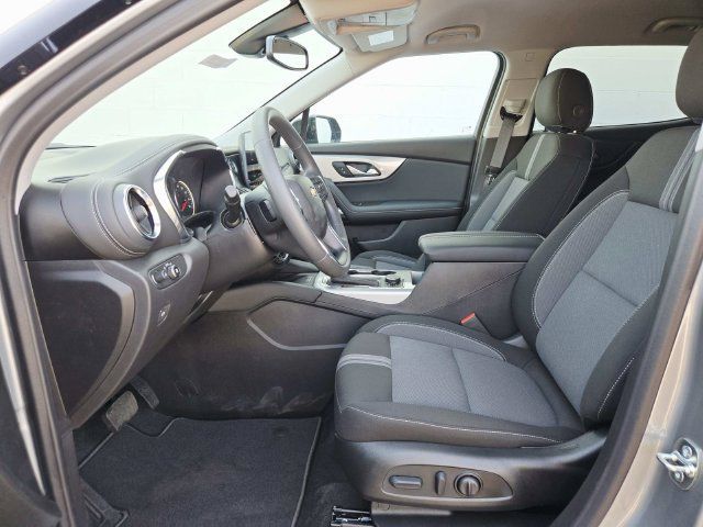 New 2026 Chevrolet Blazer LT w/ Convenience Package AWD/4WD image 11