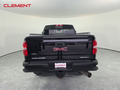 Used 2019 GMC Sierra 3500 Denali w/ Duramax Plus Package image 6