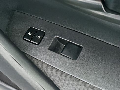 Used 2024 Toyota Corolla LE FWD image 28