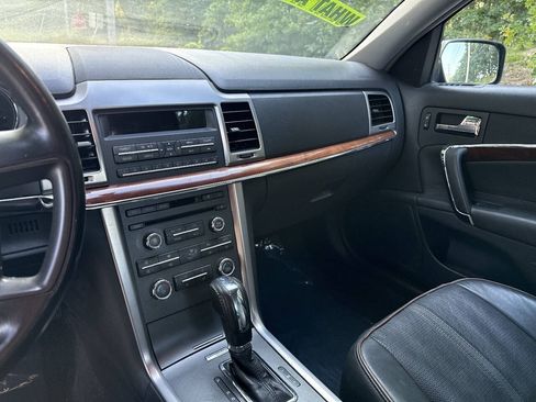 Used 2010 Lincoln MKZ FWD image 12