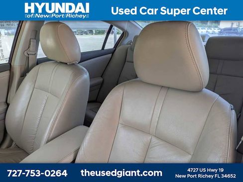 Used 2010 Nissan Altima 2.5 SL w/ SL Pkg FWD image 7