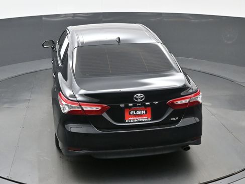 Used 2020 Toyota Camry XLE image 34