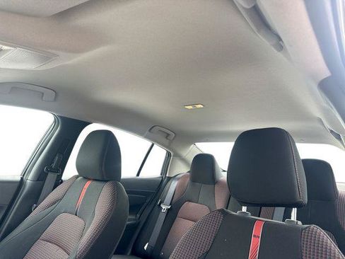 Used 2026 Nissan Sentra SR w/ Floor Mat Package FWD image 16