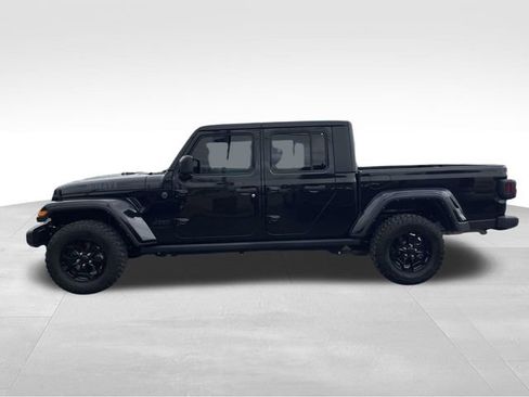 Used 2022 Jeep Gladiator Willys image 4