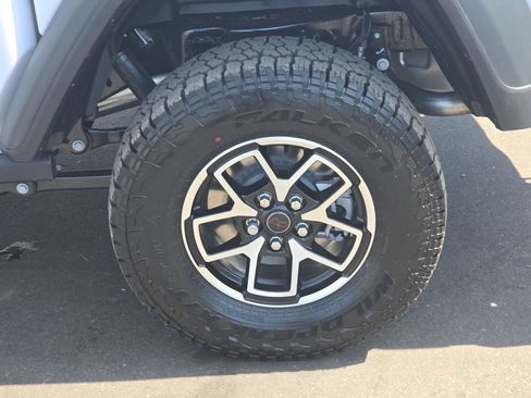 New 2026 Jeep Gladiator Rubicon AWD/4WD image 32