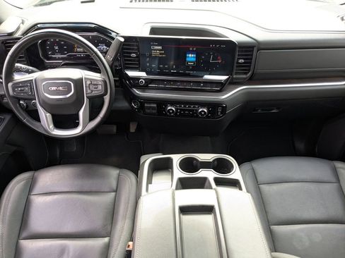 Used 2025 GMC Sierra 1500 SLT image 15