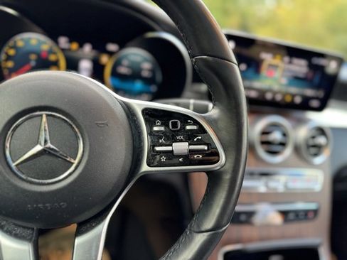 Used 2022 Mercedes-Benz GLC 300 4MATIC image 26