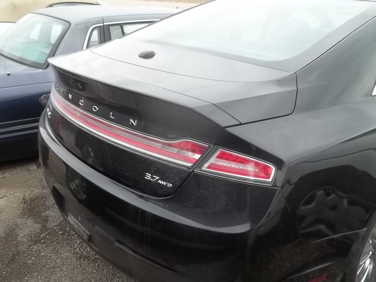 Used 2014 Lincoln MKZ AWD w/ Equipment Group 102A Reserve image 4