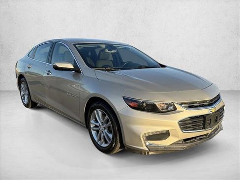 Used 2016 Chevrolet Malibu LT image 3