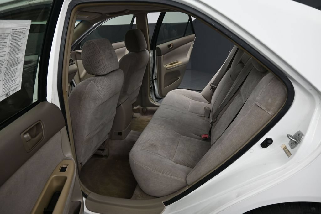 Used 2003 Toyota Camry LE FWD image 25
