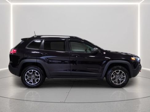 Used 2021 Jeep Cherokee Trailhawk w/ Sun, Sound & Nav Group AWD/4WD image 6