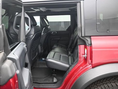 Used 2025 Ford Bronco Badlands AWD/4WD image 17