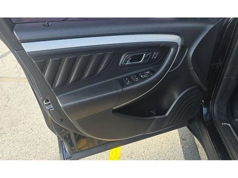 Used 2015 Ford Taurus SEL w/ Equipment Group 201A FWD image 5