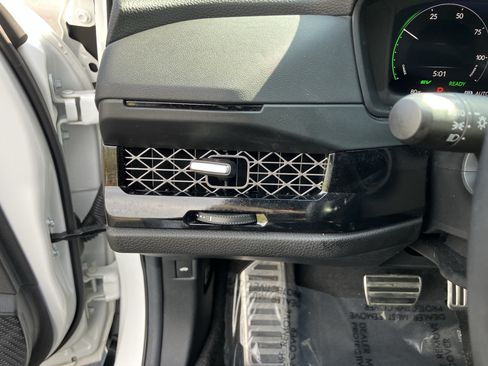 Used 2025 Honda Accord Sport image 19