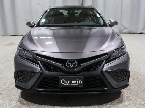 Used 2023 Toyota Camry SE image 8