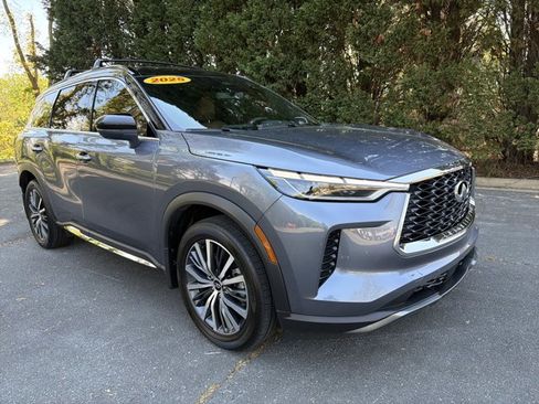 Certified 2025 INFINITI QX60 Autograph w/ Cargo Package image 3