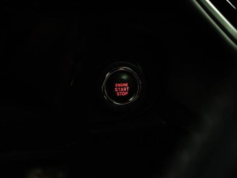 Used 2025 Subaru Outback Premium image 21