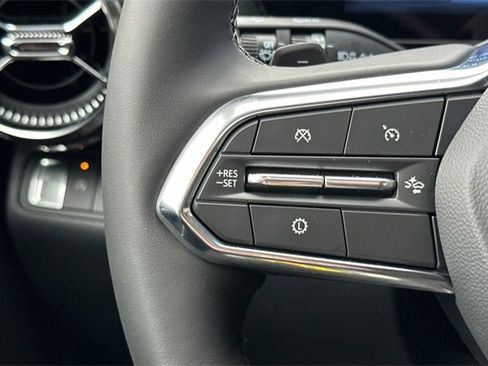 New 2026 Chevrolet Equinox LT w/ Convenience Package II image 31