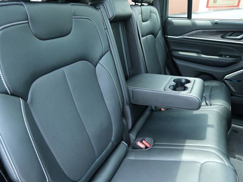 Used 2023 Jeep Grand Cherokee Overland w/ Advanced Protech Group III AWD/4WD image 35