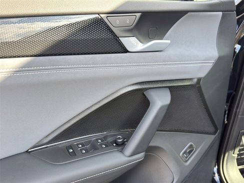 New 2026 Volkswagen Tiguan SE R-Line image 14