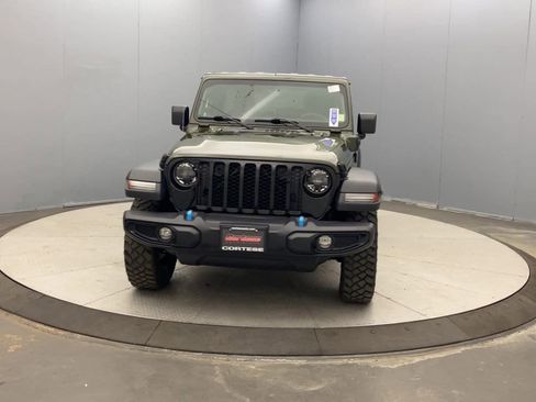 Used 2023 Jeep Wrangler Unlimited w/ Cold Weather Group AWD/4WD image 8