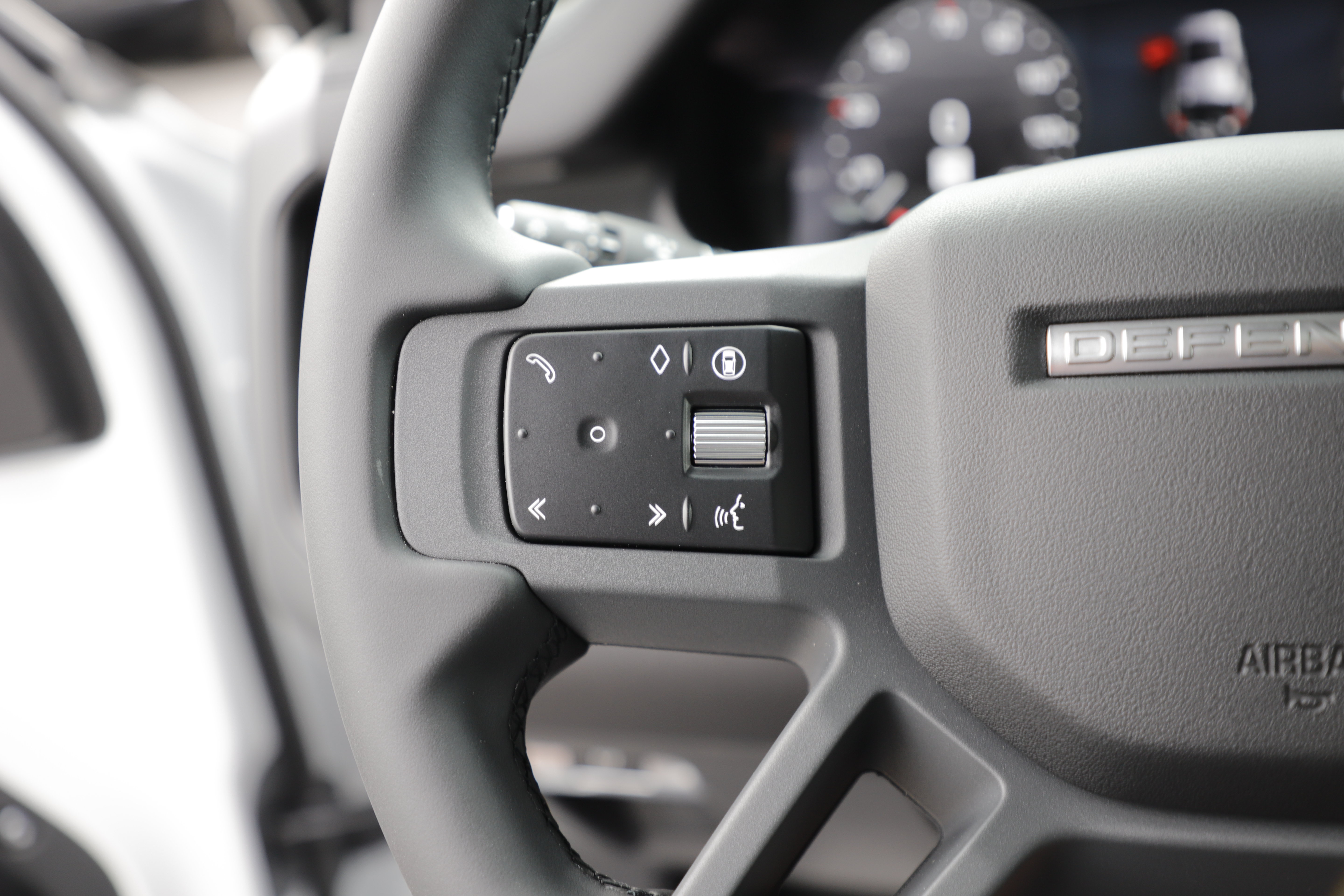 New 2026 Land Rover Defender 110 S AWD/4WD image 25