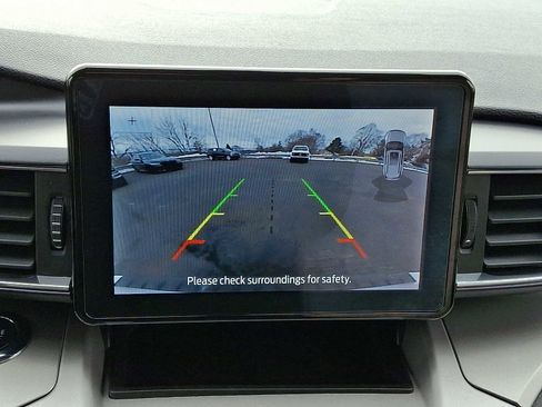 Certified 2023 Ford Explorer XLT w/ Equipment Group 202A image 21