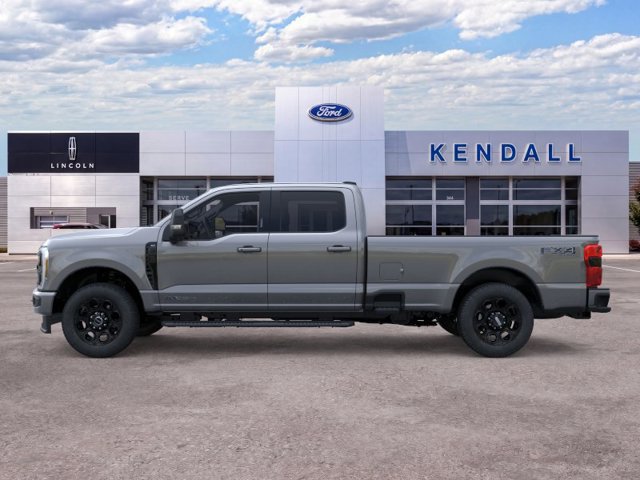 New 2026 Ford F350 XLT w/ XLT Premium Package AWD/4WD image 3