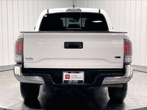 Certified 2023 Toyota Tacoma TRD Off-Road image 5