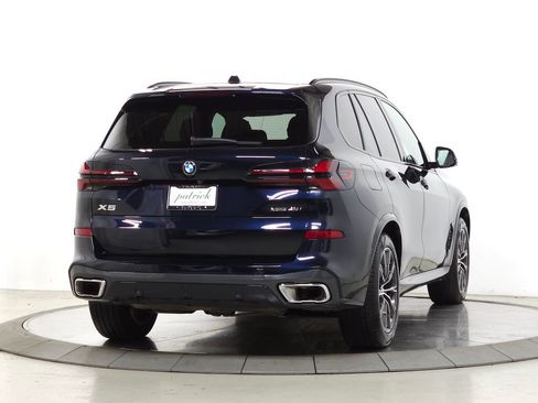 Used 2024 BMW X5 xDrive40i w/ M Sport Package AWD/4WD image 9