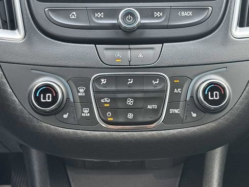 Used 2023 Chevrolet Malibu LT image 16