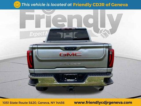 Used 2024 GMC Sierra 2500 SLT w/ SLT Premium Package image 6