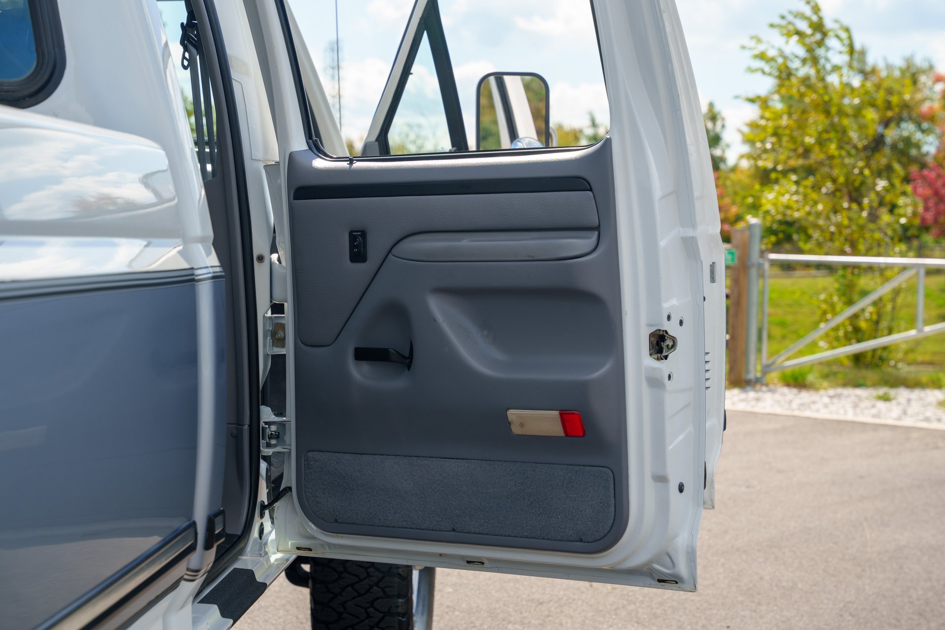 Used 1997 Ford F350 4x4 Crew Cab image 33