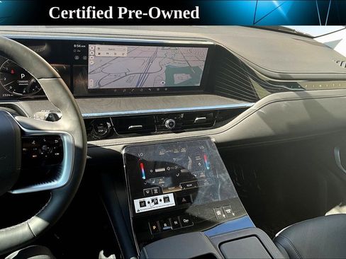 Used 2025 INFINITI QX80 Luxe image 6