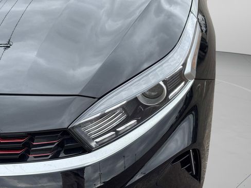 Used 2023 Kia Forte GT-Line w/ GT-Line Premium Package image 10